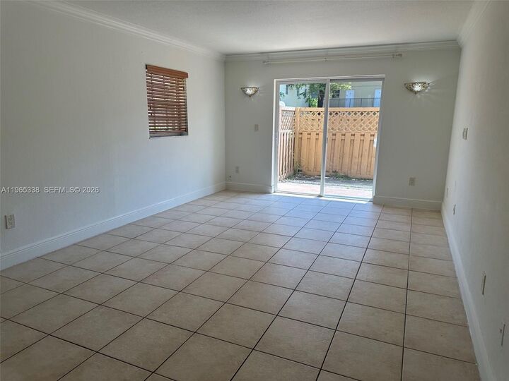 Property Photo: 8500 SW 109th Ave 6-117 FL 33173