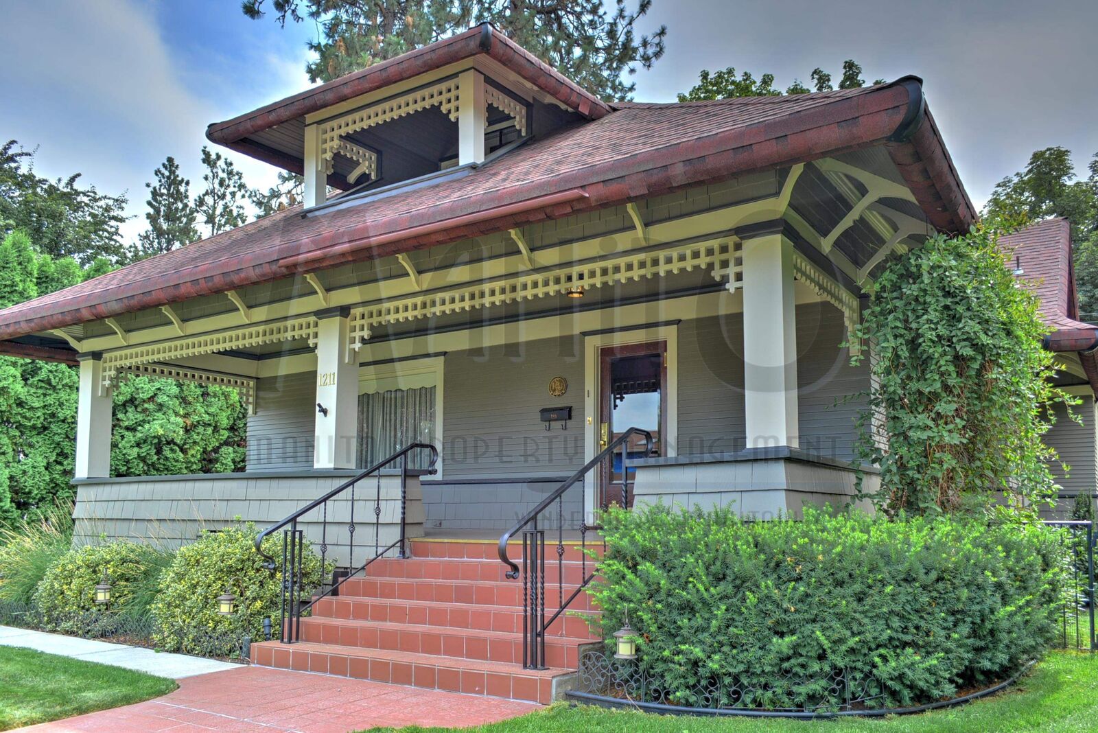 Property Photo: 1211 W 13th Ave WA 99204