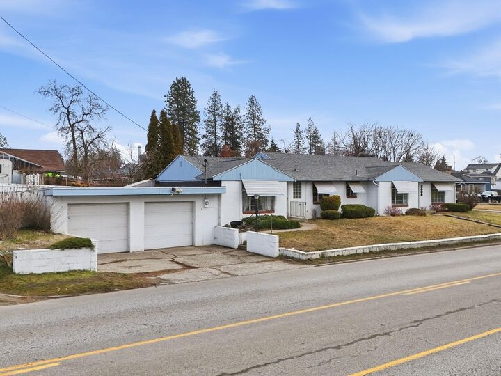 Property Photo:  3806 N Alberta St  WA 99205 