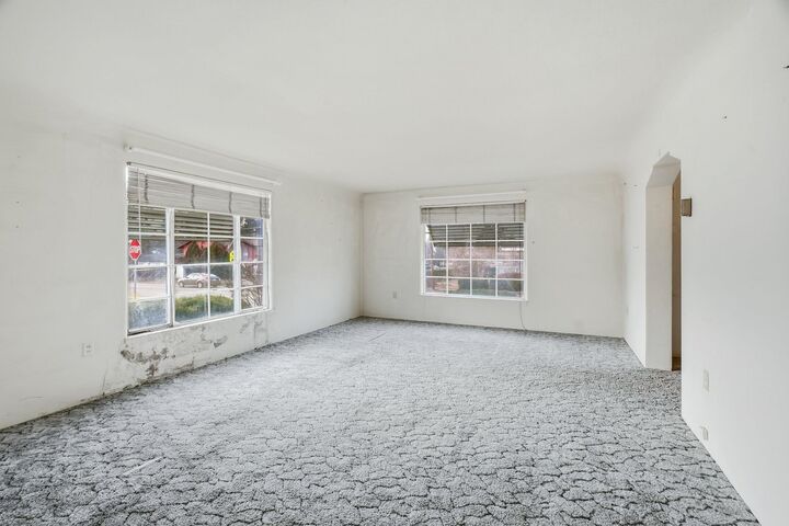 Property Photo: 3806 N Alberta St WA 99205