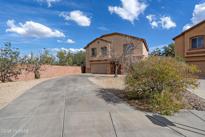 Property Photo:  8380 N Weston Place  AZ 85741 