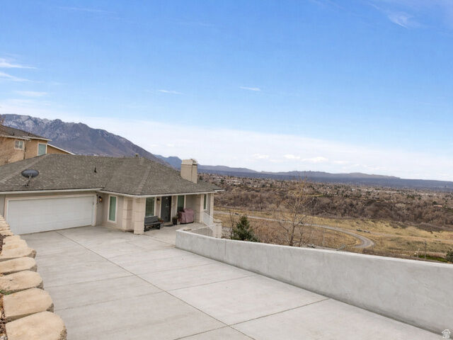 Property Photo: 2522 S Scenic Dr E UT 84109