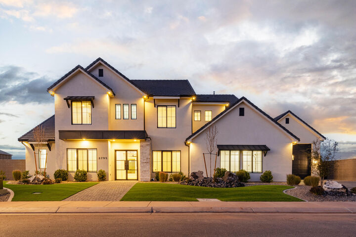 Property Photo:  2795 E Moorland Dr  UT 84790 