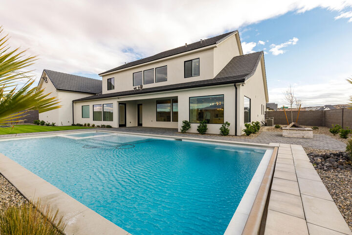 Property Photo:  2795 E Moorland Dr  UT 84790 