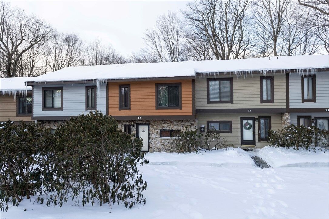 Property Photo: 14 Zurich Way PA 15622