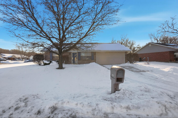 Property Photo:  5564 W Ridgewood Road  OH 45503 