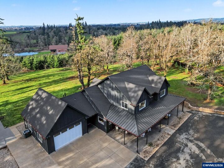 Property Photo:  40040 Cole School Rd  OR 97374 