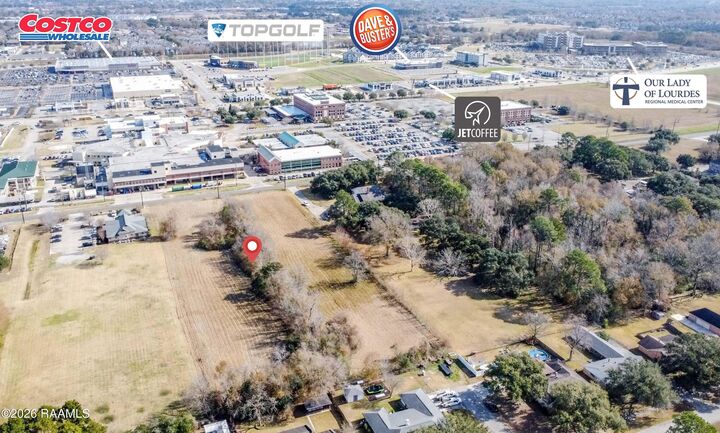 Property Photo: 200 E Blk Farrel Road C3 LA 70508