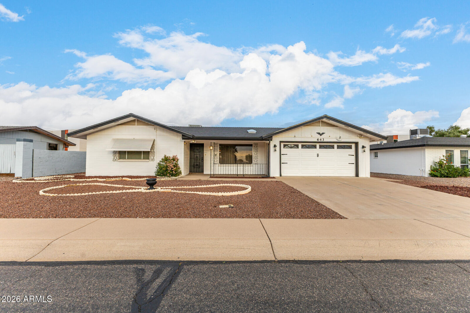 Property Photo: 643 N 67th Place AZ 85205