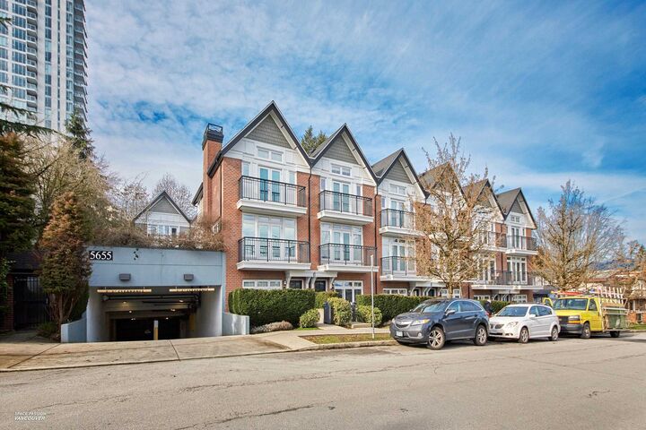 Property Photo: 5655 Chaffey Avenue 17 BC V5H 2S1