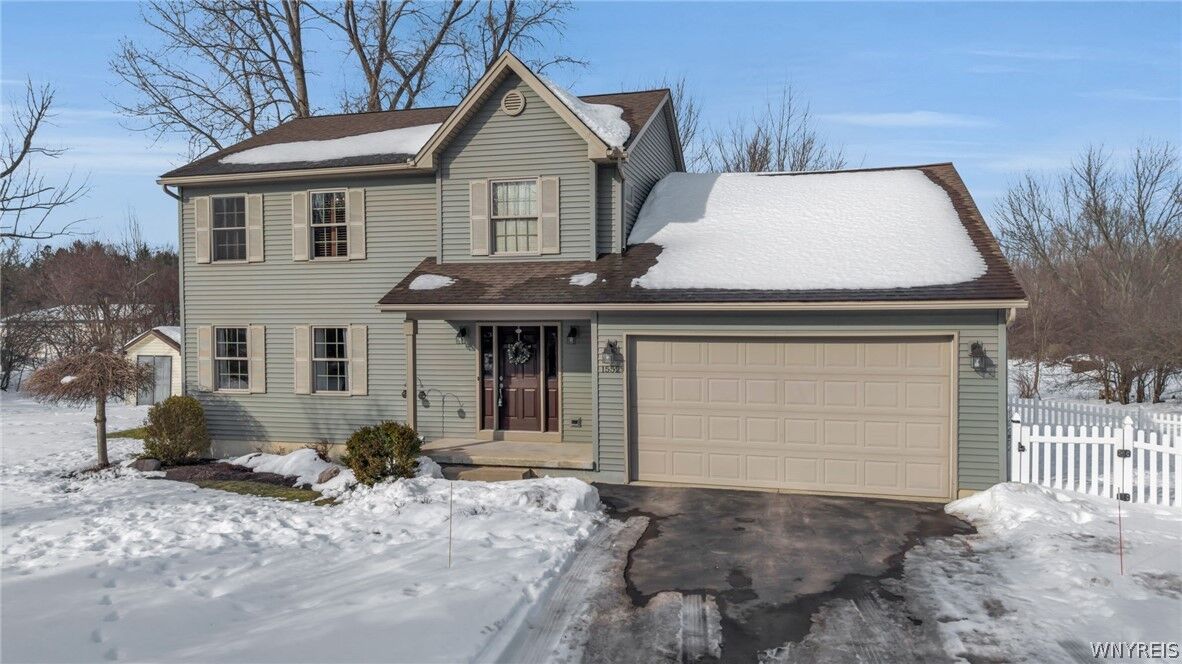 Property Photo:  1552 Emery Road  NY 14052 