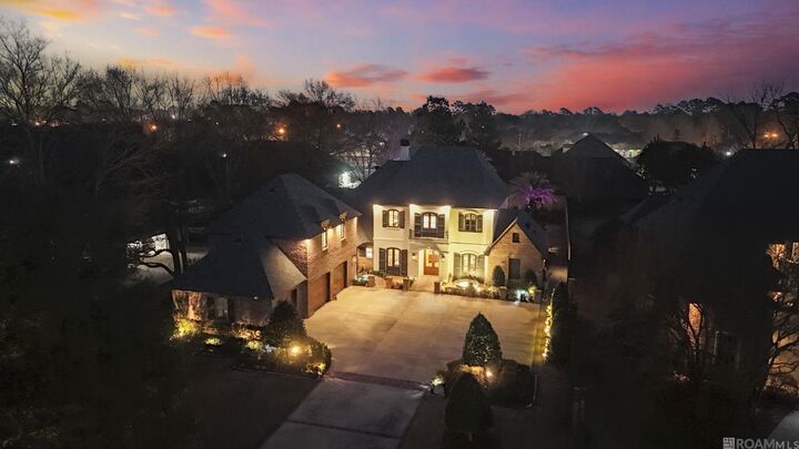 Property Photo:  4505 Bluebonnet Rd  LA 70809 