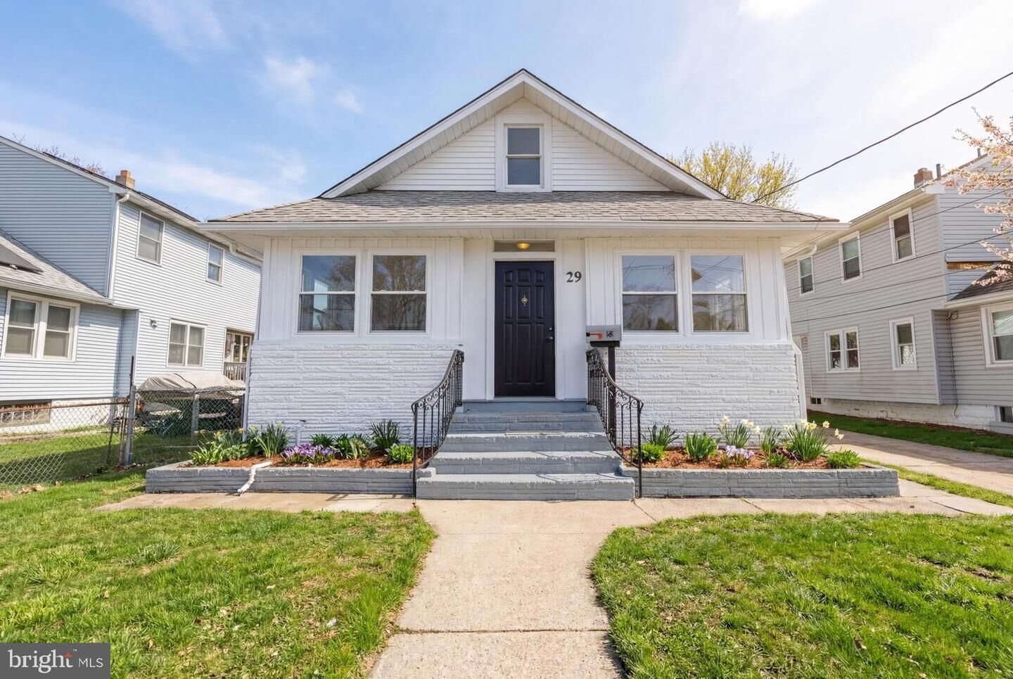 Property Photo:  29 Payson Avenue  NJ 08106 