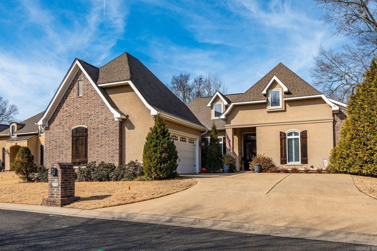 Property Photo: 104 Bella Court AR 71901