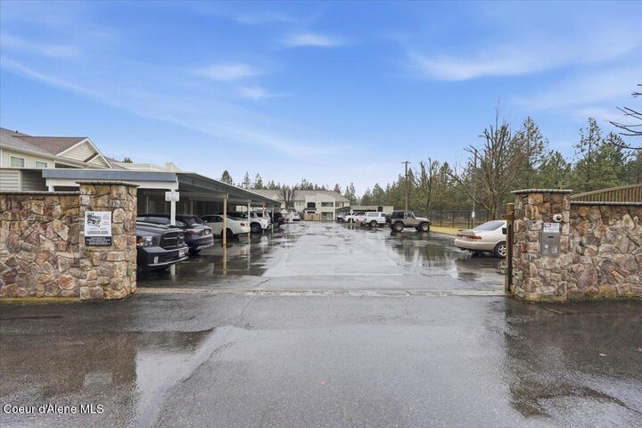 Property Photo: 304 N Greensferry Rd #A207 ID 83854