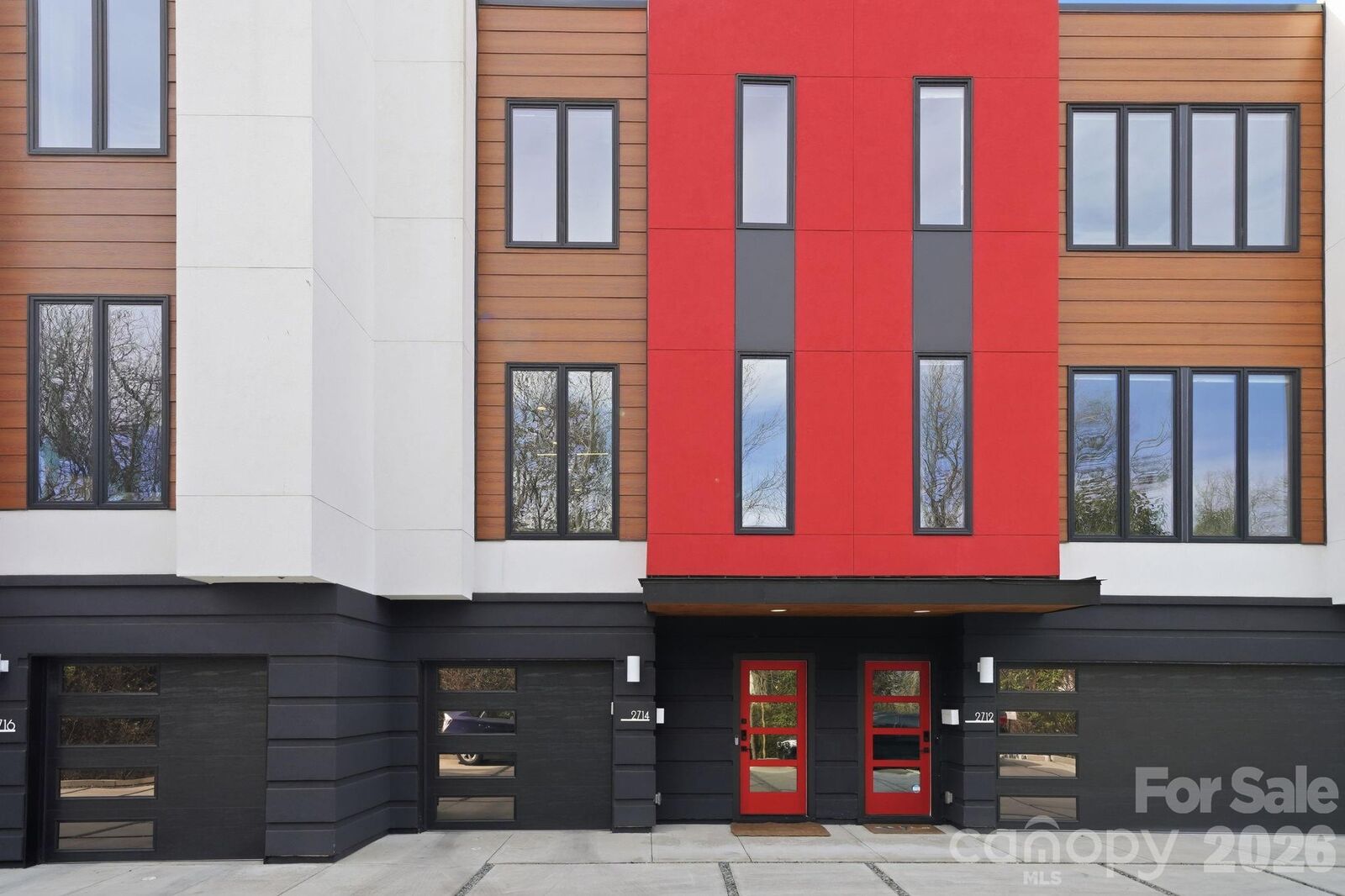 Property Photo:  2714 N Davidson Street  NC 28205 