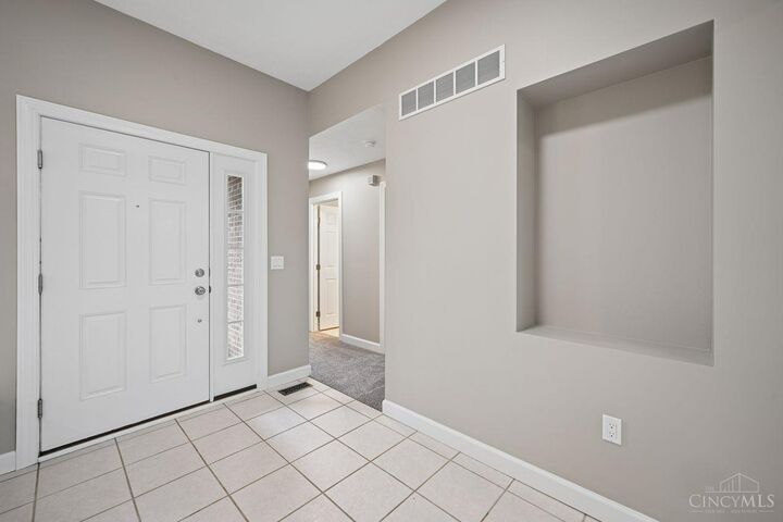 Property Photo:  3653 Legend Oaks Drive  OH 45102 