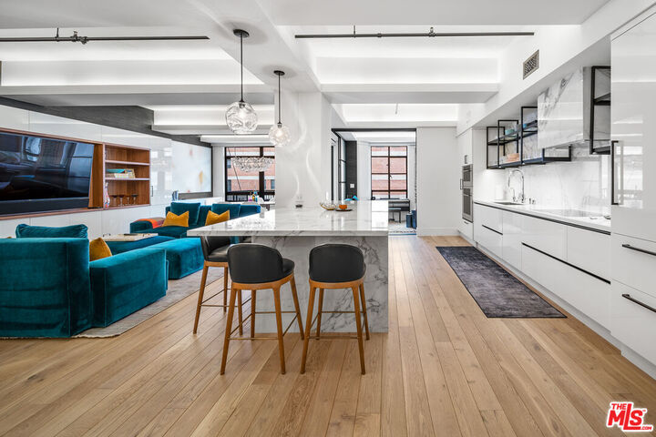 Property Photo:  849 S Broadway  CA 90014 