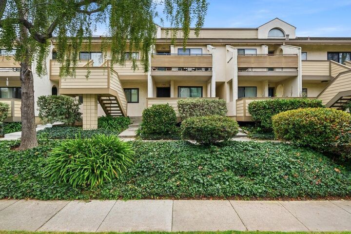 Property Photo:  1024 Walnut Avenue  CA 94536 