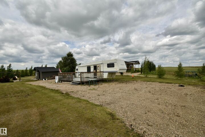 801 56316 Rng Rd 113 — photo 1