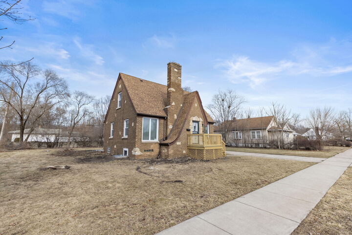 Property Photo: 4224 W 10th Avenue IN 46404
