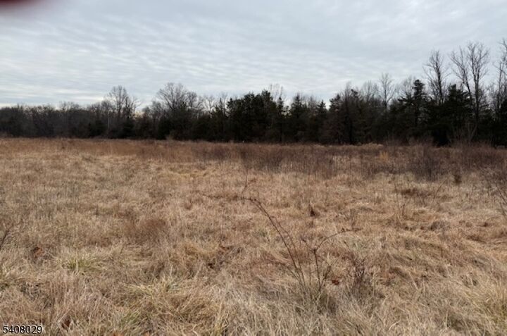 Property Photo:  23 Coddington Road  NJ 08889 