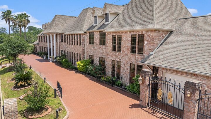 Property Photo: 7415 Naremore Drive TX 77379