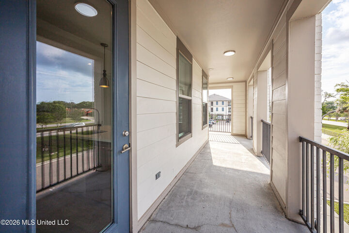 Property Photo:  2501 Bienville Boulevard  MS 39564 