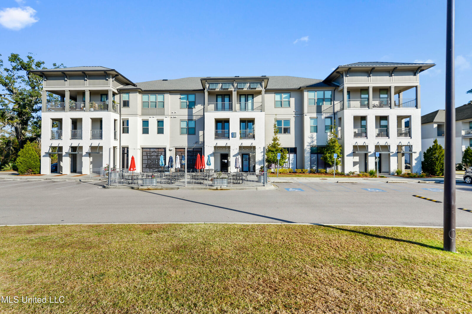 Property Photo:  2501 Bienville Boulevard  MS 39564 