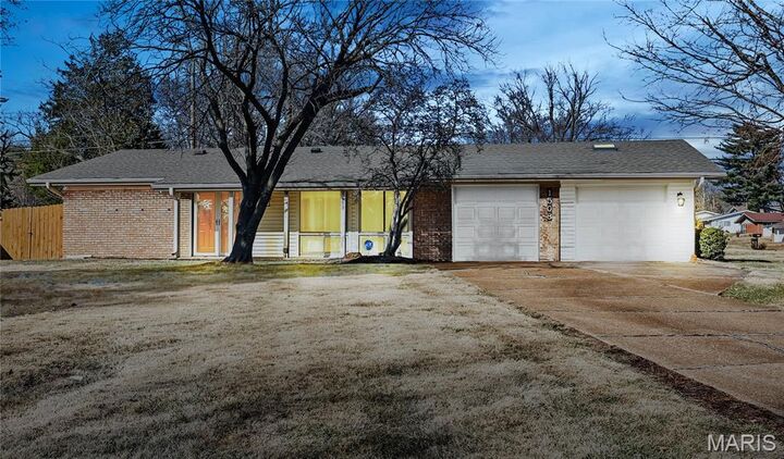 Property Photo: 1503 Papillon Drive MO 63146