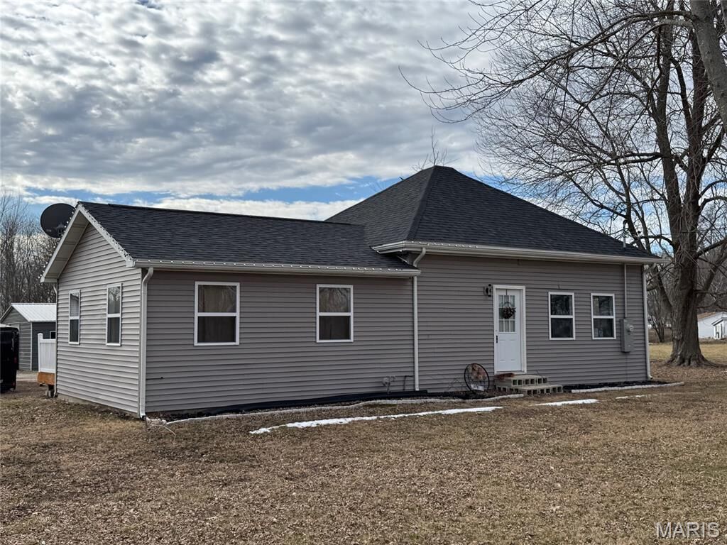 Property Photo: 843 Monroe Street IL 62094