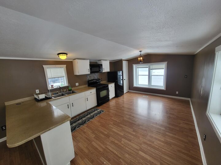 Property Photo:  853 Glen Avenue  MI 49628 