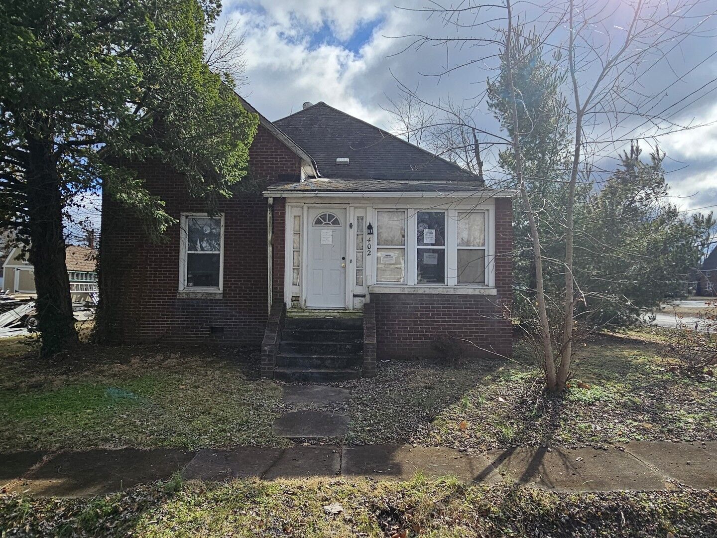 Property Photo:  402 E Lindell Street  IL 62896 
