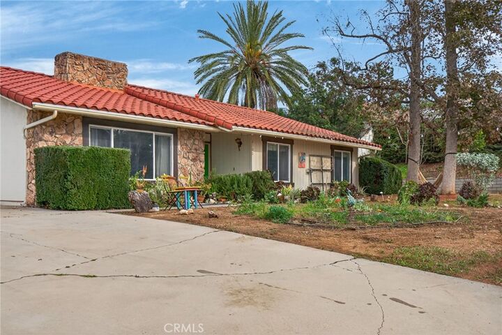 Property Photo: 6180 Shaker CA 92506