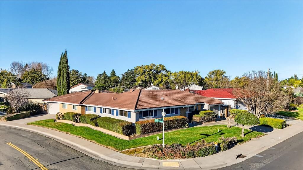 Property Photo:  5940 Gloria Drive  CA 95822 