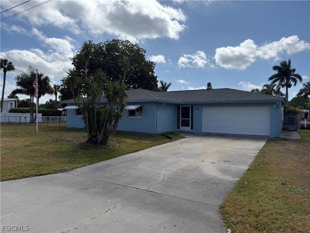 Property Photo:  72 Cardinal Drive  FL 33917 