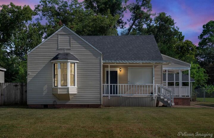 Property Photo: 153 Carrollton Avenue LA 71105