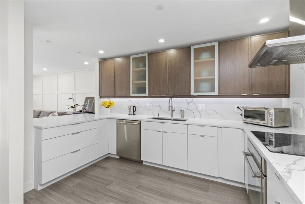 Property Photo: 199 Coolidge Avenue 105 MA 02472