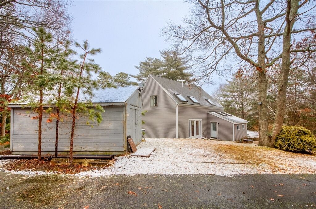 Property Photo:  10 Sandy Ln  MA 02532 