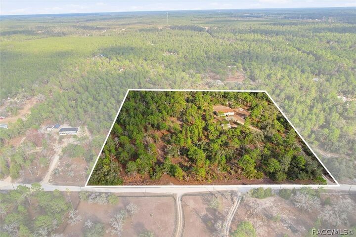 Property Photo: 7545 N Damascus Avenue FL 34433