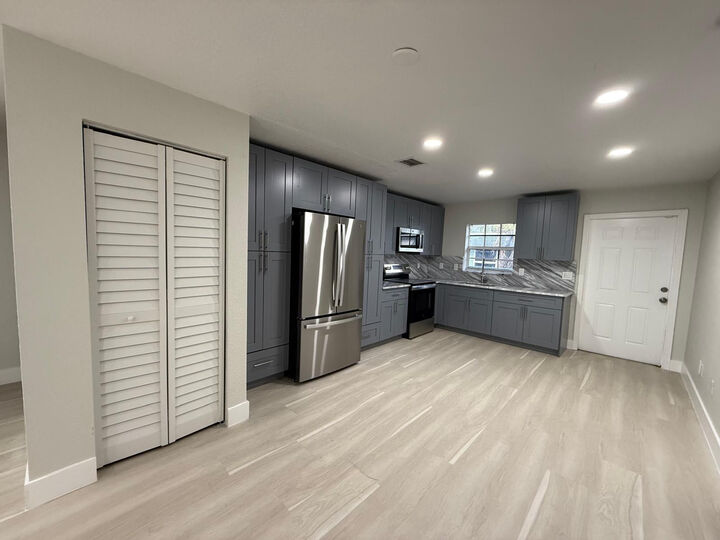 Property Photo:  1215 NW 2nd Street  FL 33311 