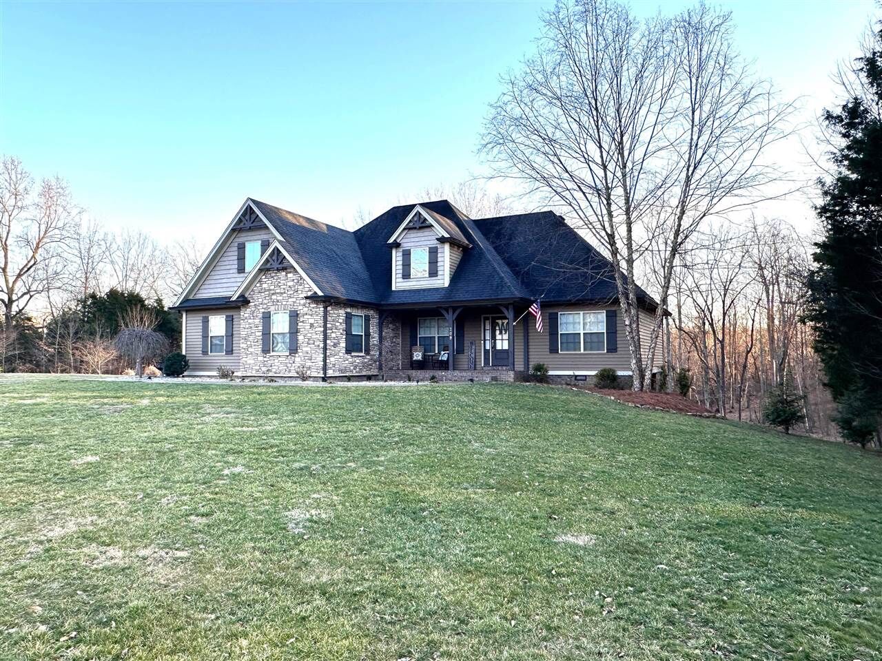 Property Photo:  209 Cross Creek Court  KY 42122 