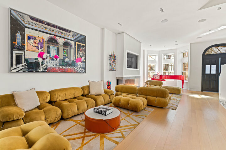 Property Photo:  163 W 76th Street  NY 10023 