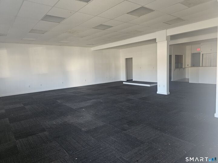 Property Photo:  920 Foxon Road 7  CT 06513 