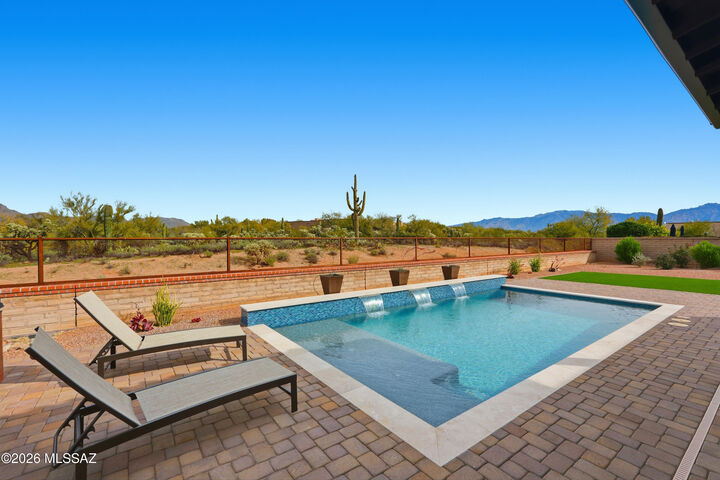 Property Photo: 4208 W Summer Ranch Place AZ 85658