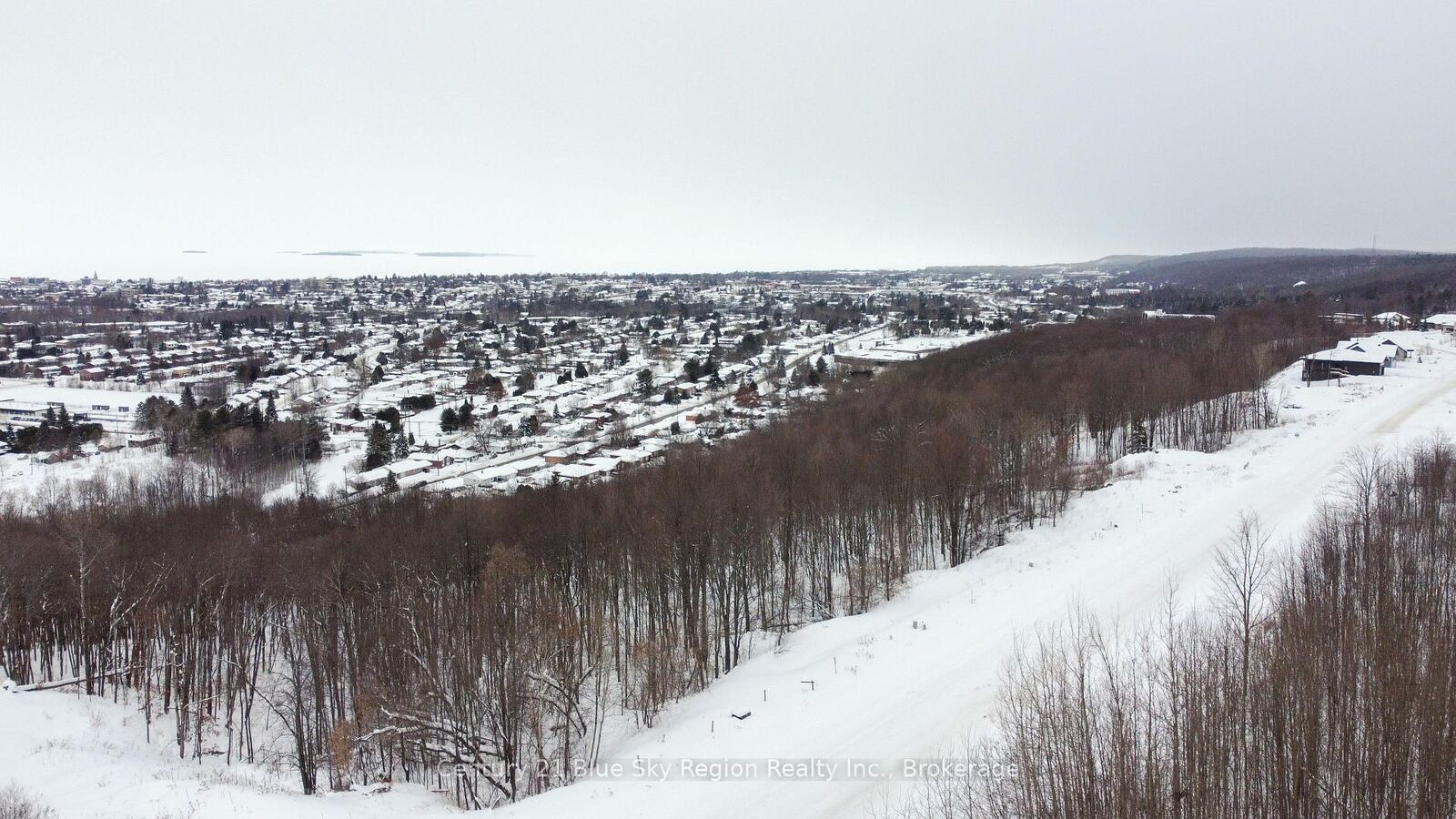 Property Photo:  66 Kenreta Drive  ON P1C 0A5 