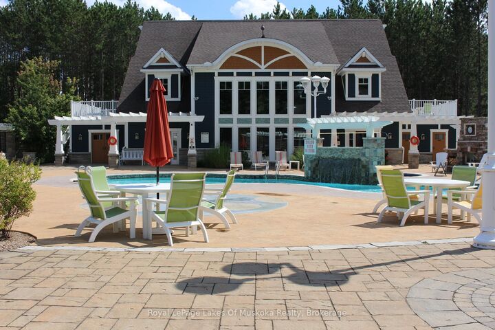 1020 Birch Glen Road V 7 W 6 — photo 1