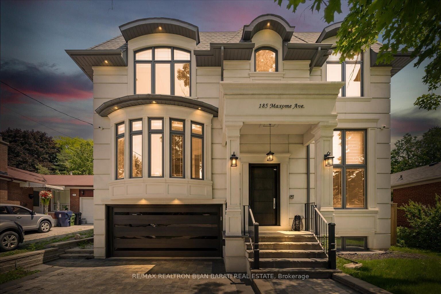 Property Photo: 185 Maxome Avenue ON M2M 3L1