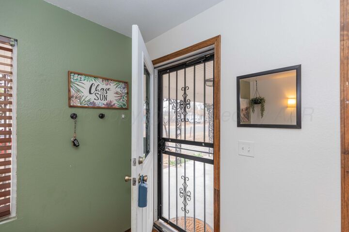 Property Photo:  91 N Alabama Street  TX 79106-8037 