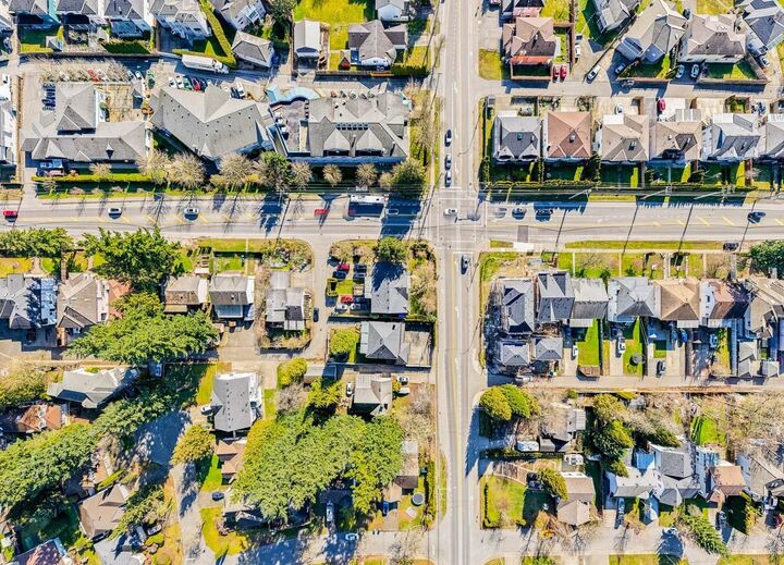 Photo de la propriété:  8414 156 Street 8412-  BC V3S 3R9 